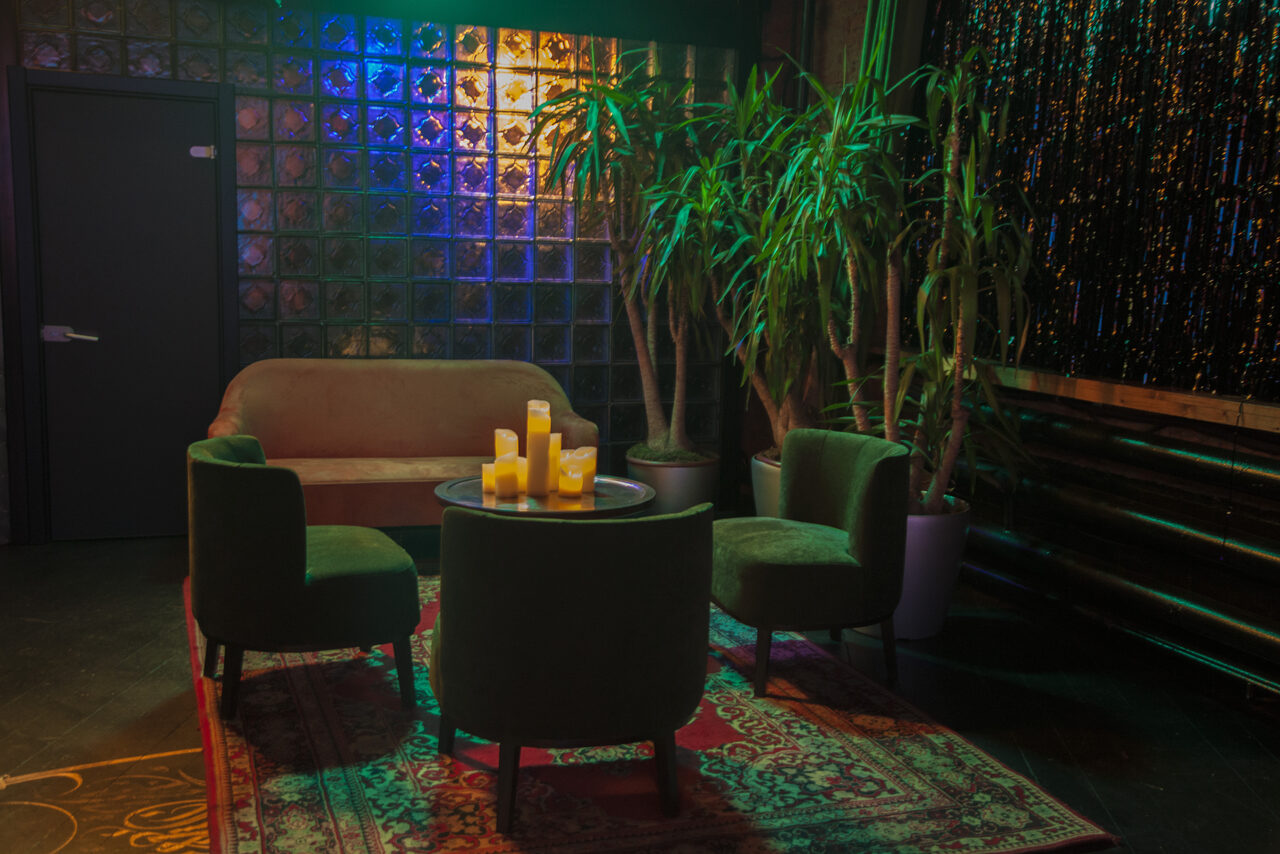 Арендовать Двухэтажный лофт со студией звукозаписи