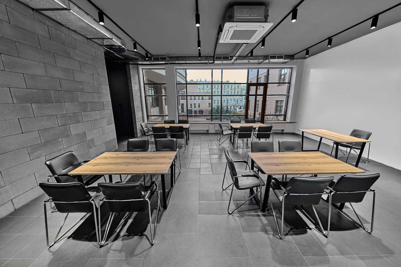 Арендовать Конференц-зал в лофте в центре Москвы