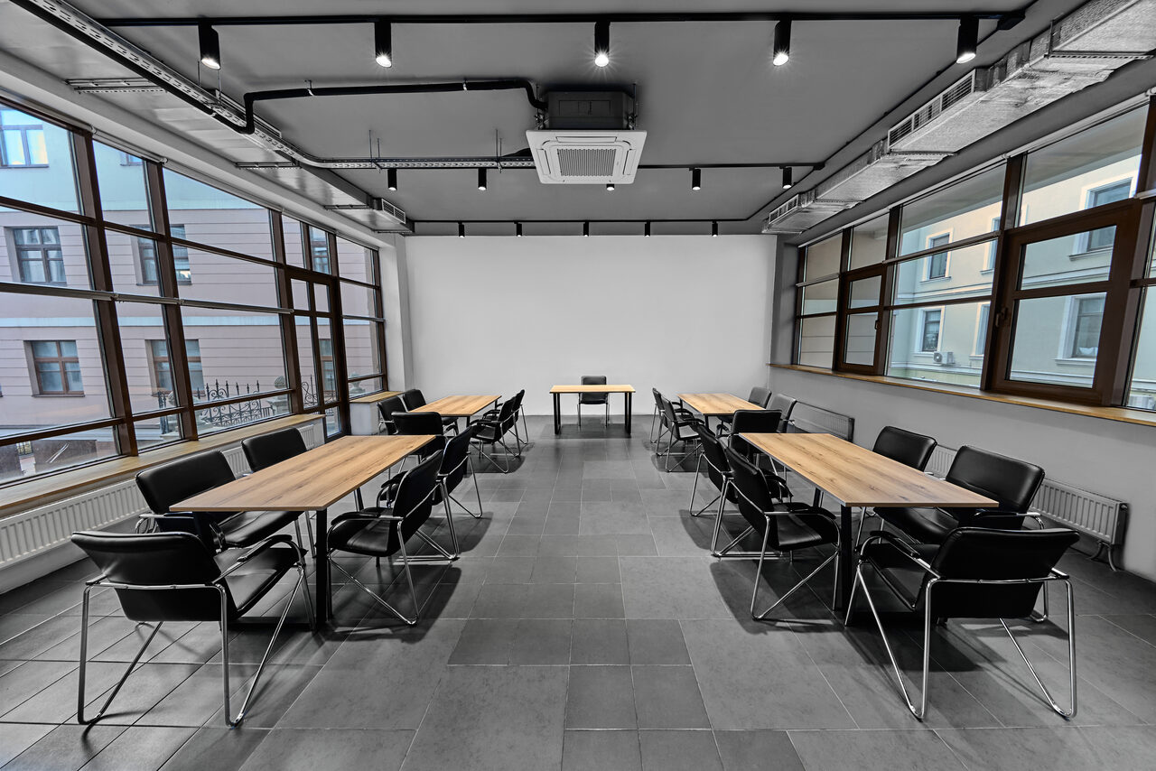 Арендовать Конференц-зал в лофте в центре Москвы