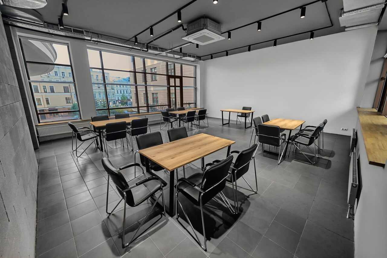 Арендовать Конференц-зал в лофте в центре Москвы