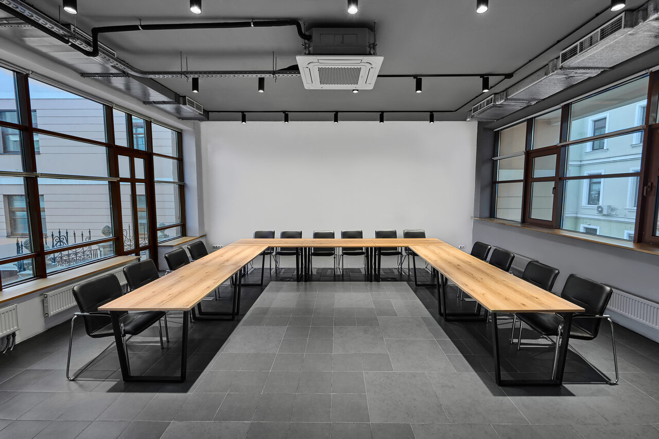 Арендовать Конференц-зал в лофте в центре Москвы