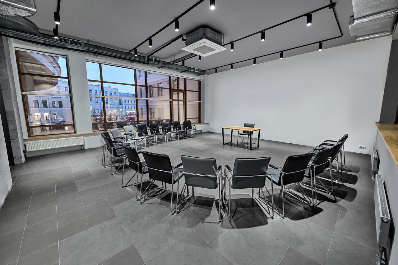 Арендовать Конференц-зал в лофте в центре Москвы