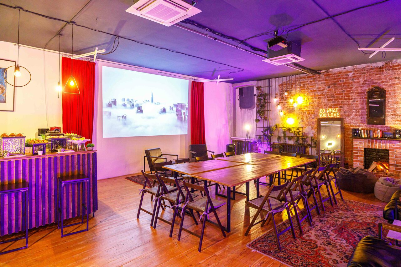 Арендовать Citrus Hall. Grapefruit в старинном особняке 19 века