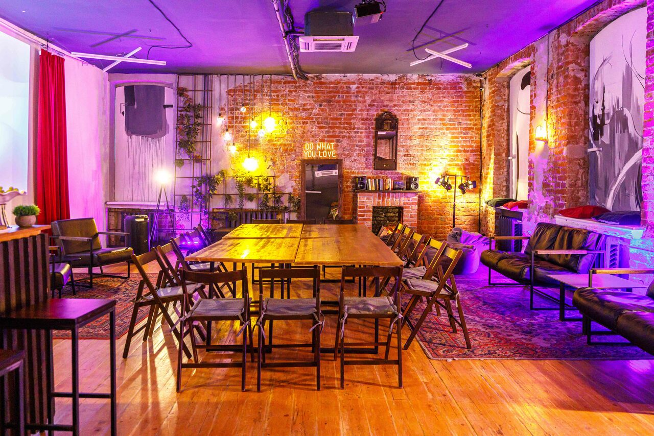 Арендовать Citrus Hall. Grapefruit в старинном особняке 19 века