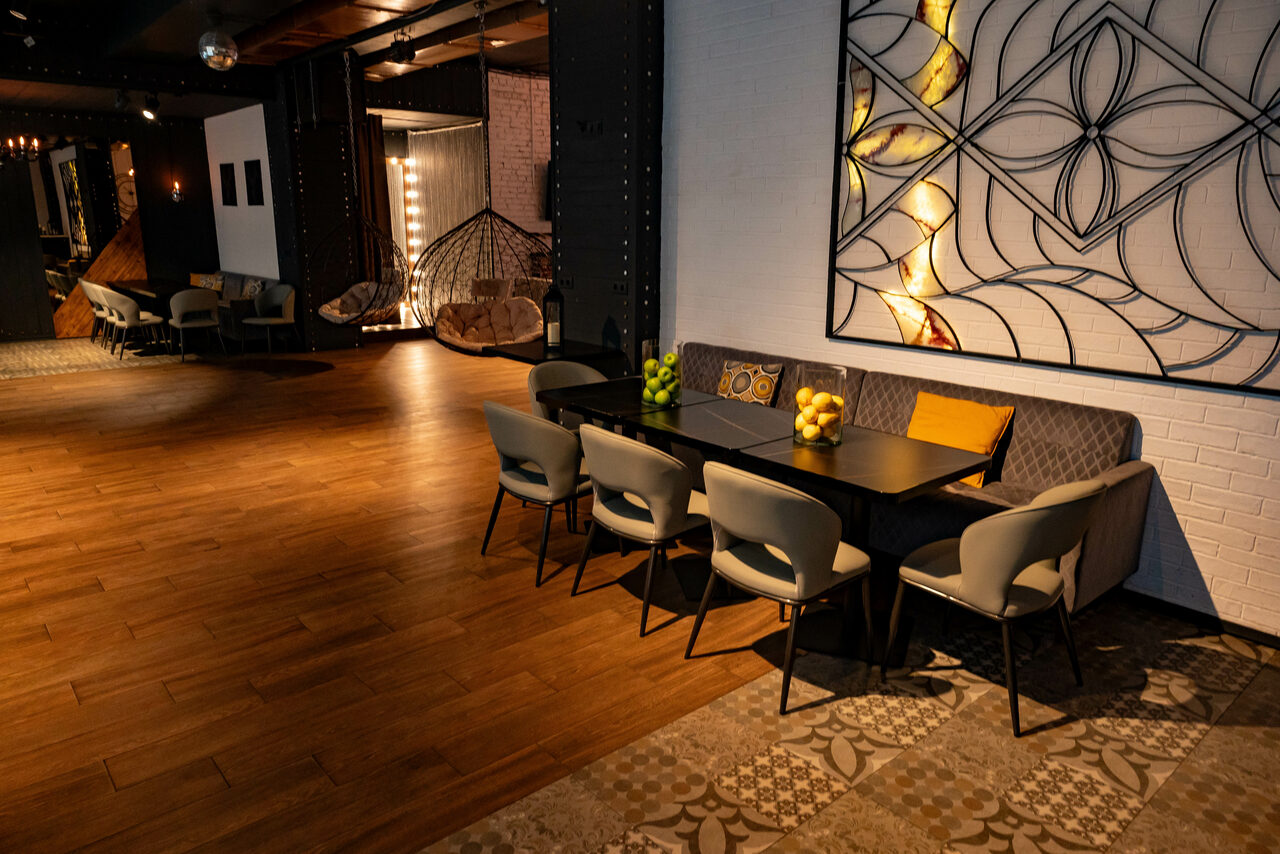 Арендовать Авторский лофт с танц-полом