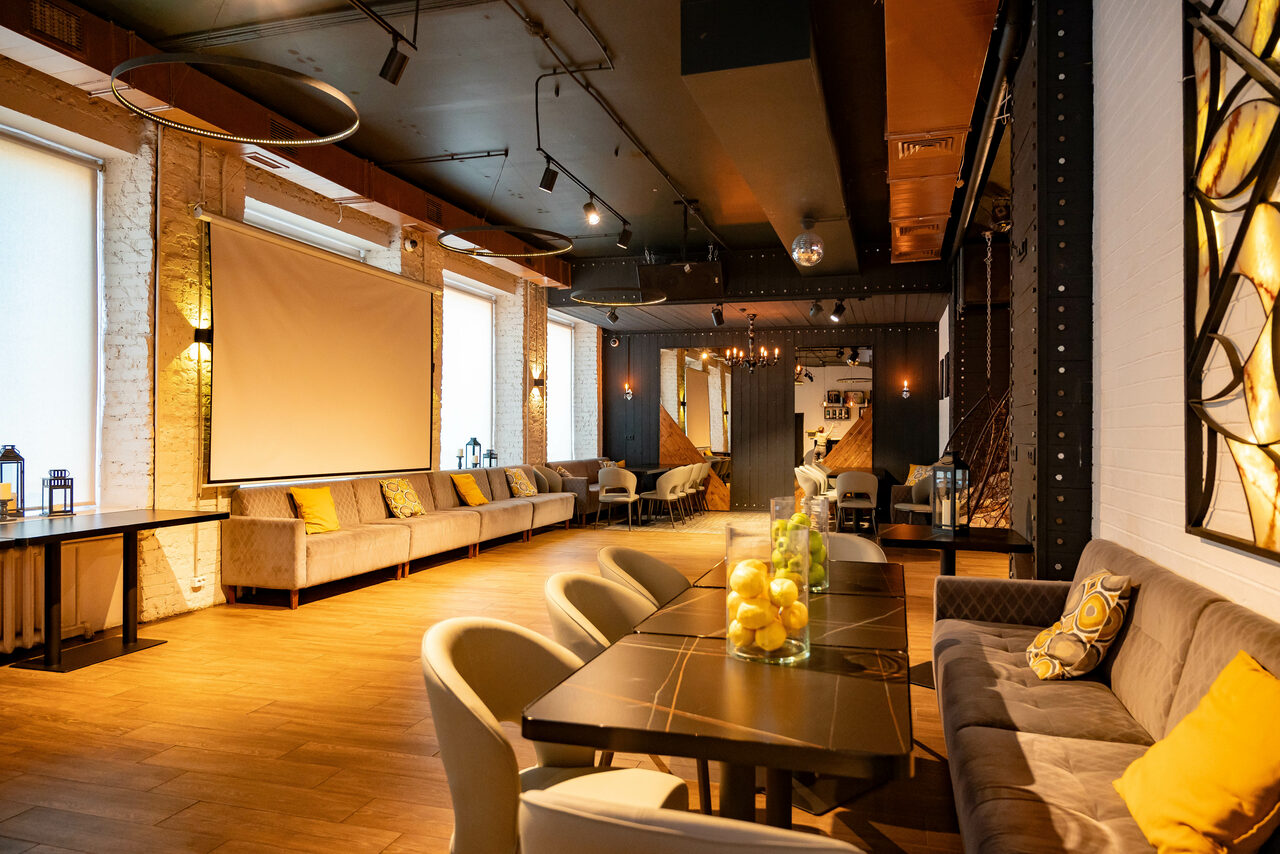 Арендовать Авторский лофт с танц-полом