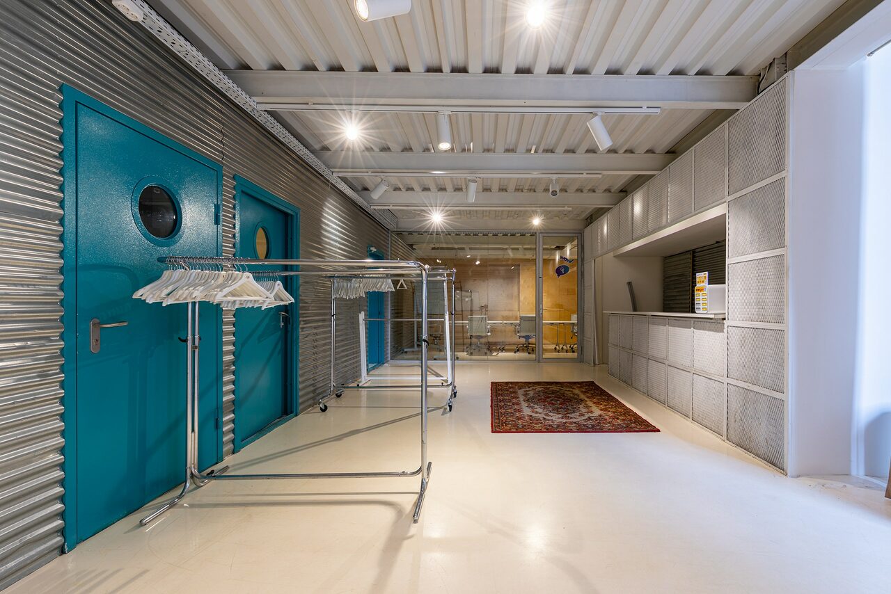 Арендовать Лофт IDEALISTA. Просторный двухуровневый лофт