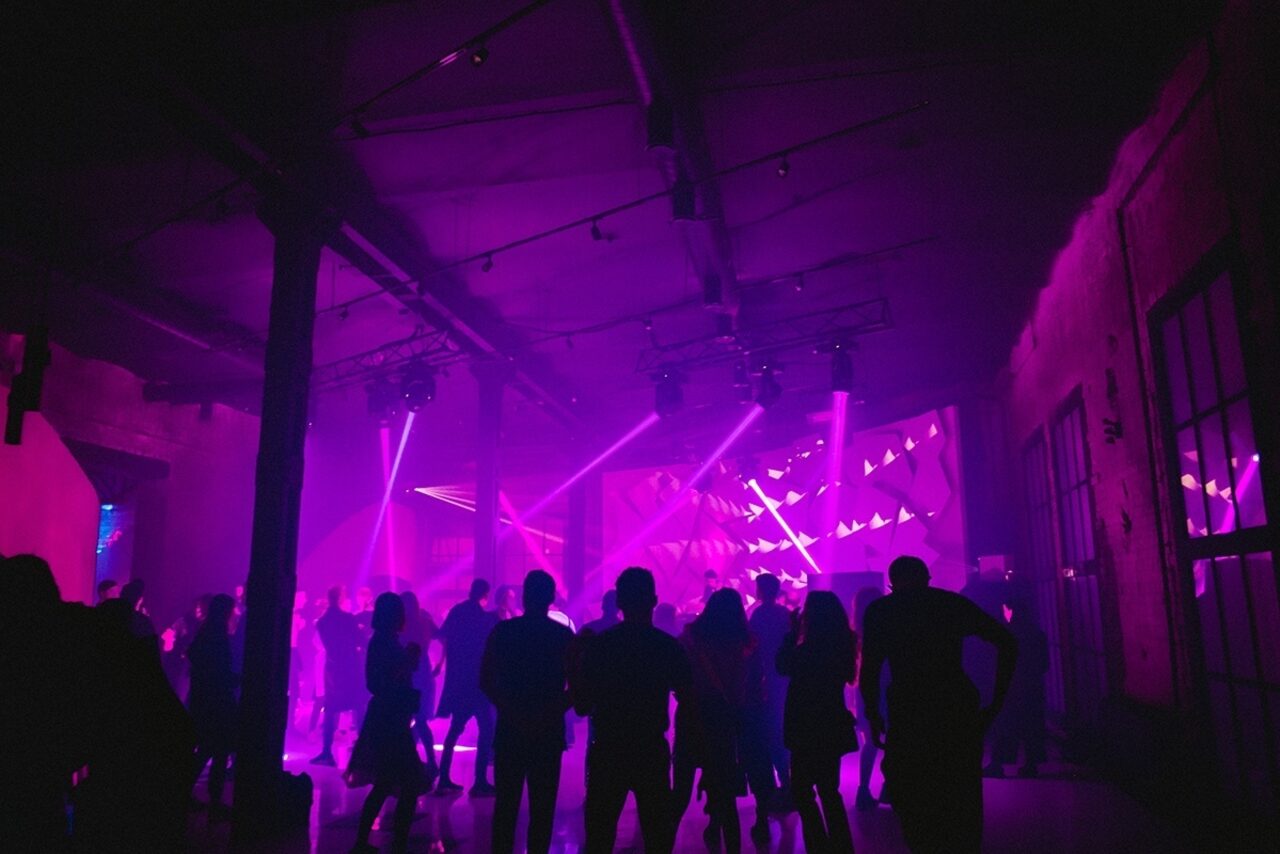 Арендовать Sala banchetti con decorazioni di design 