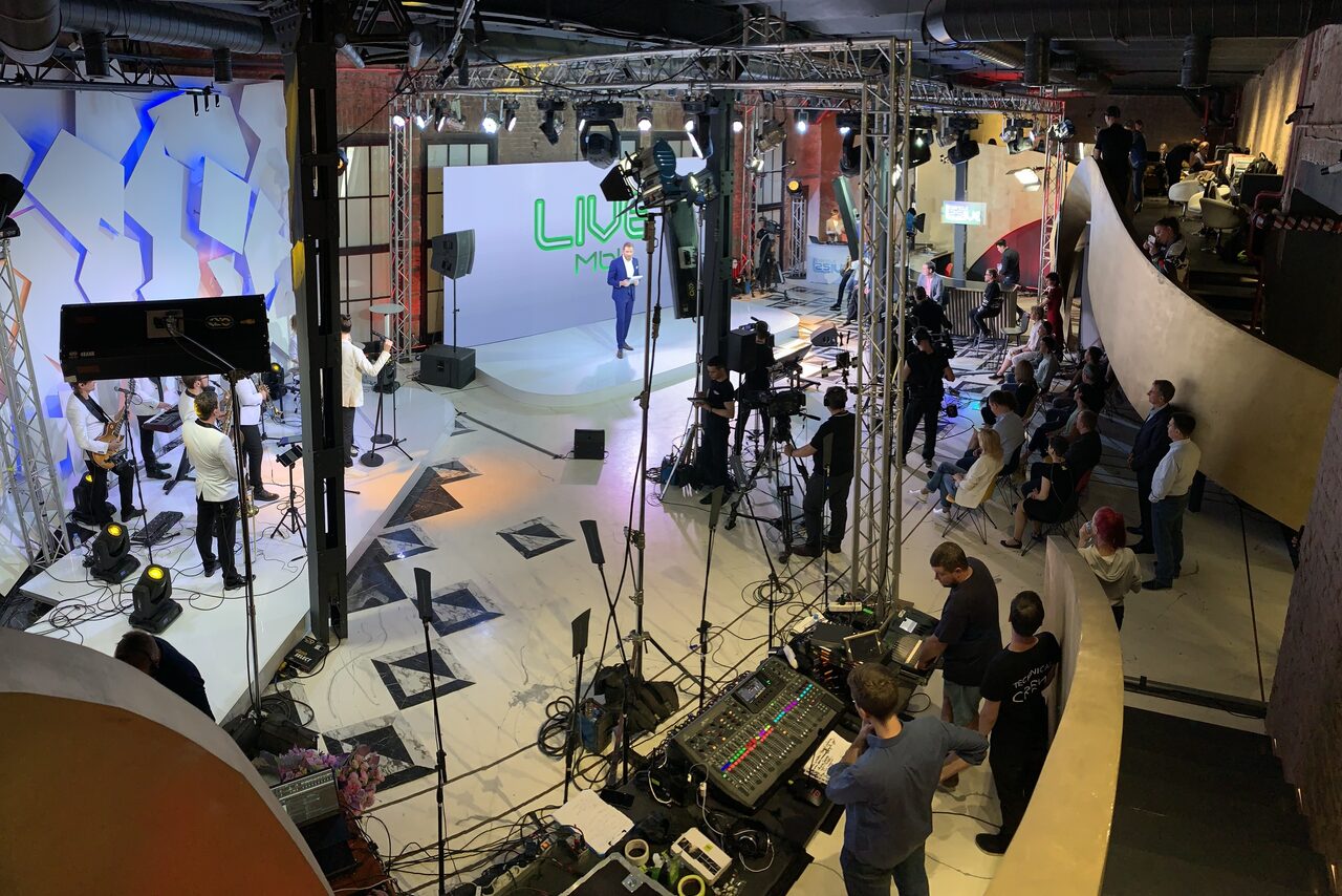 Арендовать Sala banchetti con decorazioni di design 