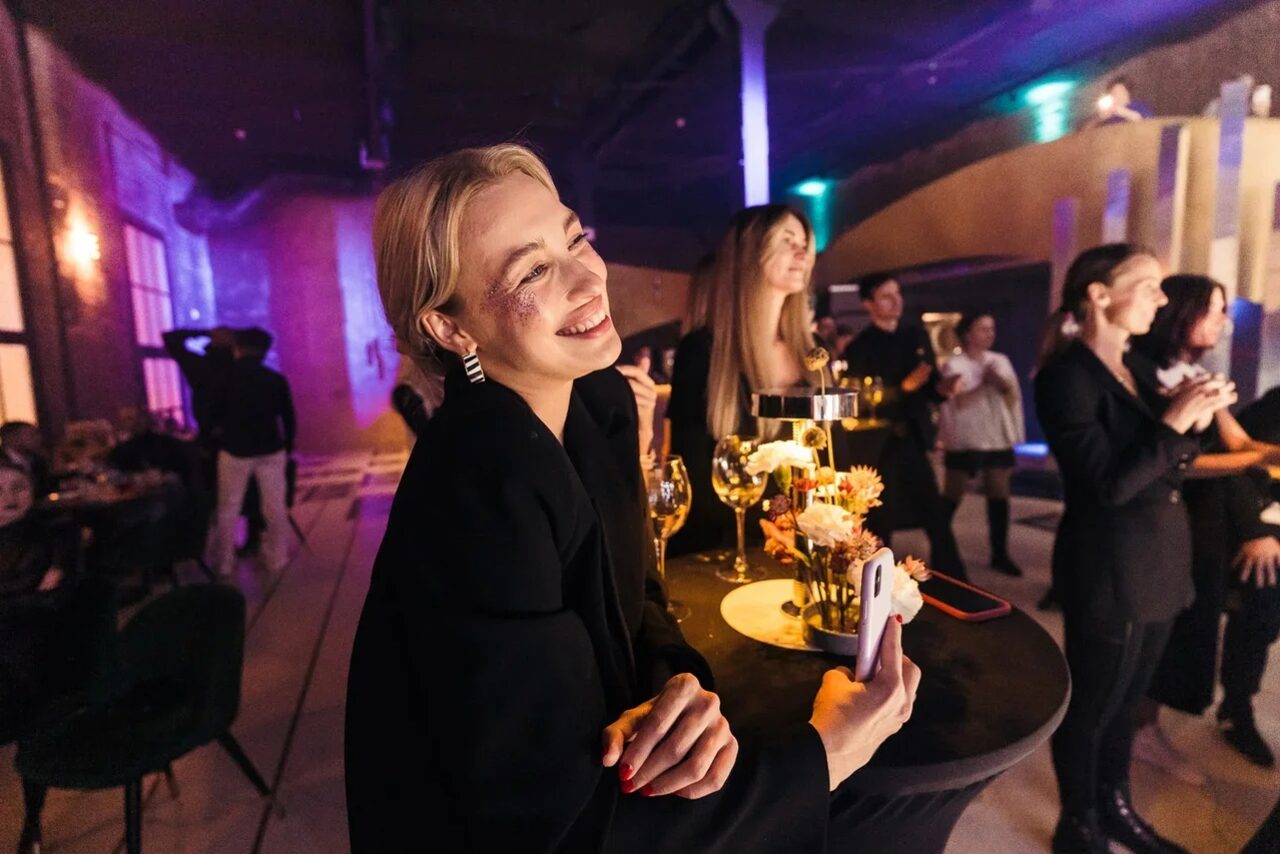 Арендовать Sala banchetti con decorazioni di design 