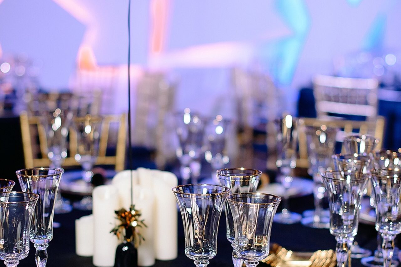 Арендовать Sala banchetti con decorazioni di design 