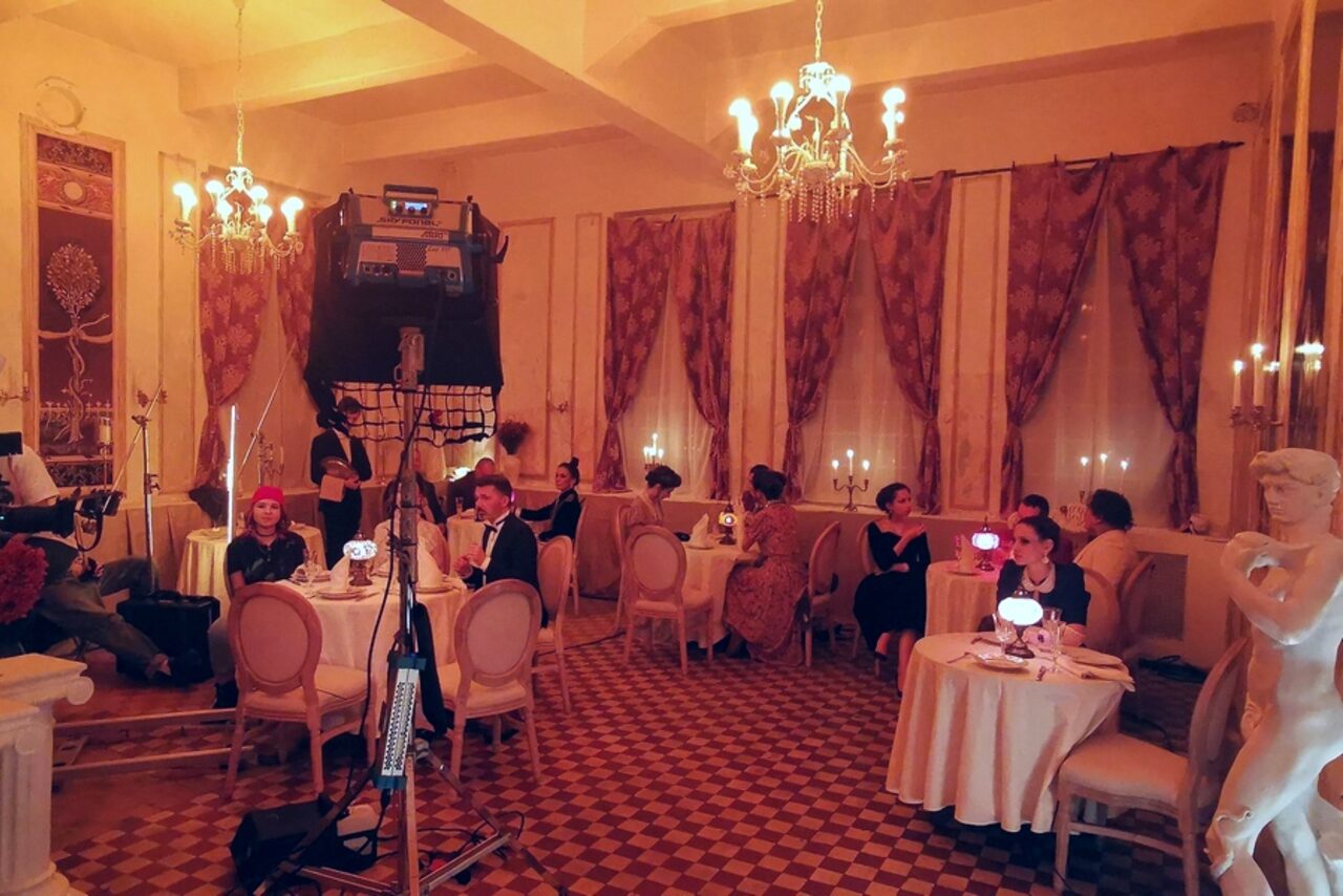 Арендовать Graf-Studio. Светлый стилизованный лофт