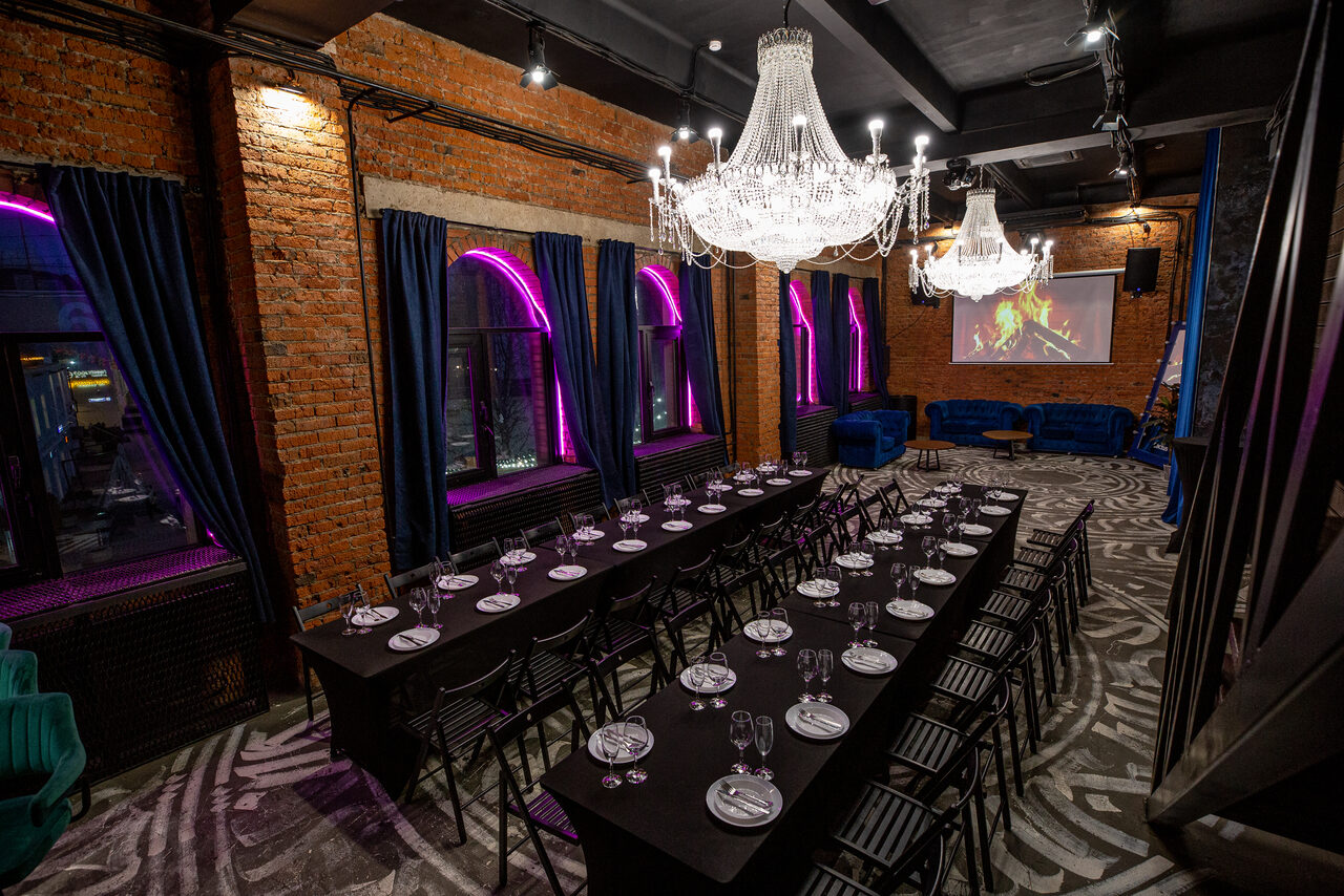 Арендовать Двухуровневый лофт в арт-пространстве