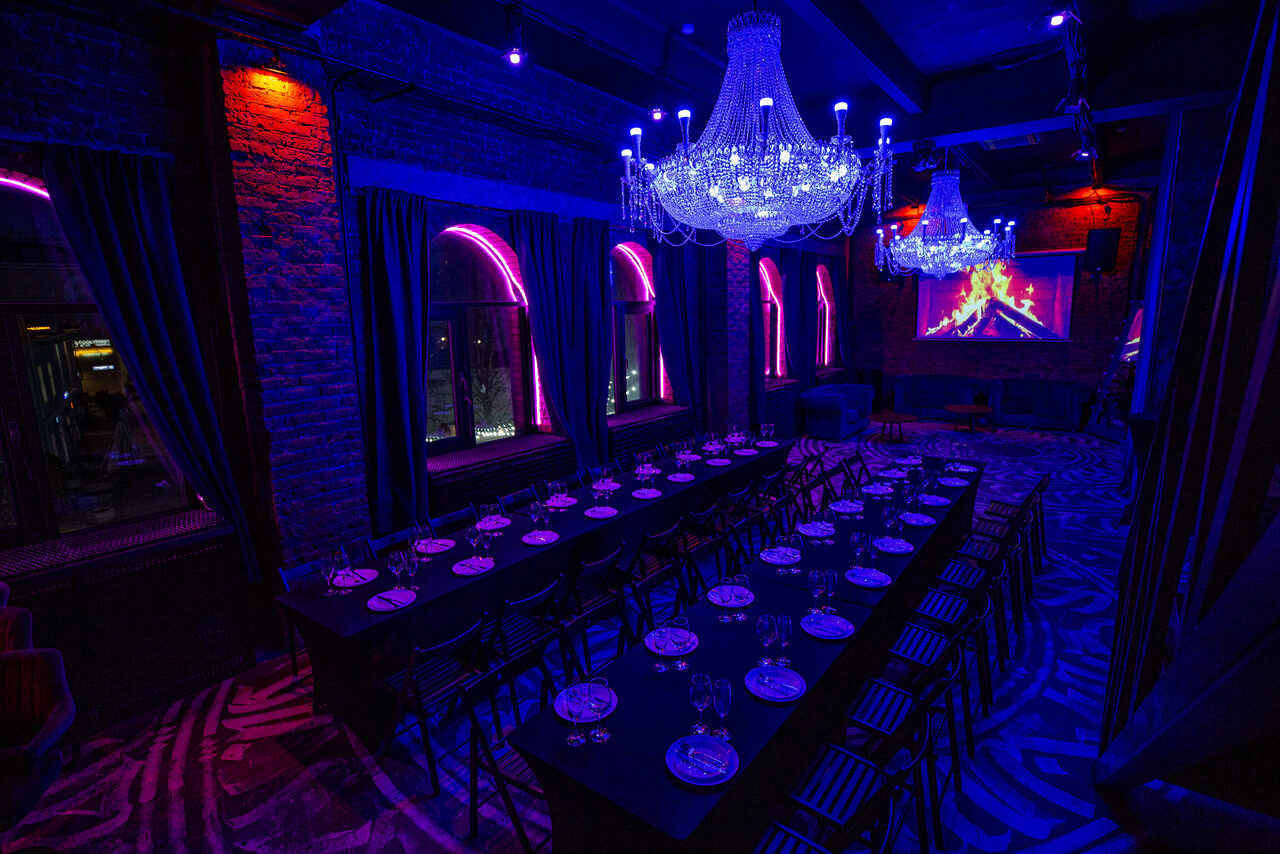 Арендовать Двухуровневый лофт в арт-пространстве