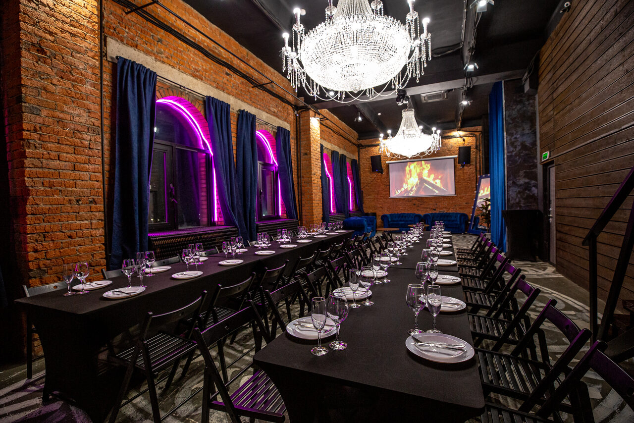 Арендовать Двухуровневый лофт в арт-пространстве