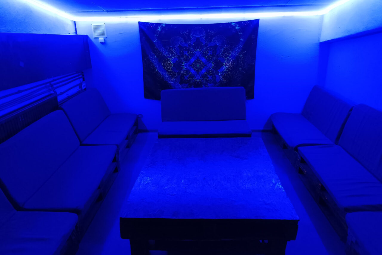 Арендовать Двухъярусный лофт с ярким дизайном