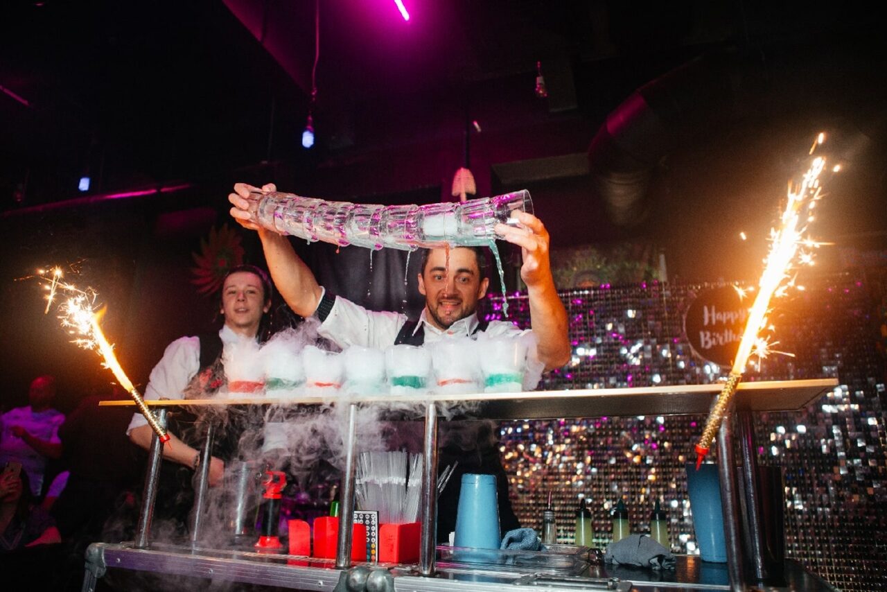 Арендовать Двухъярусный лофт с ярким дизайном