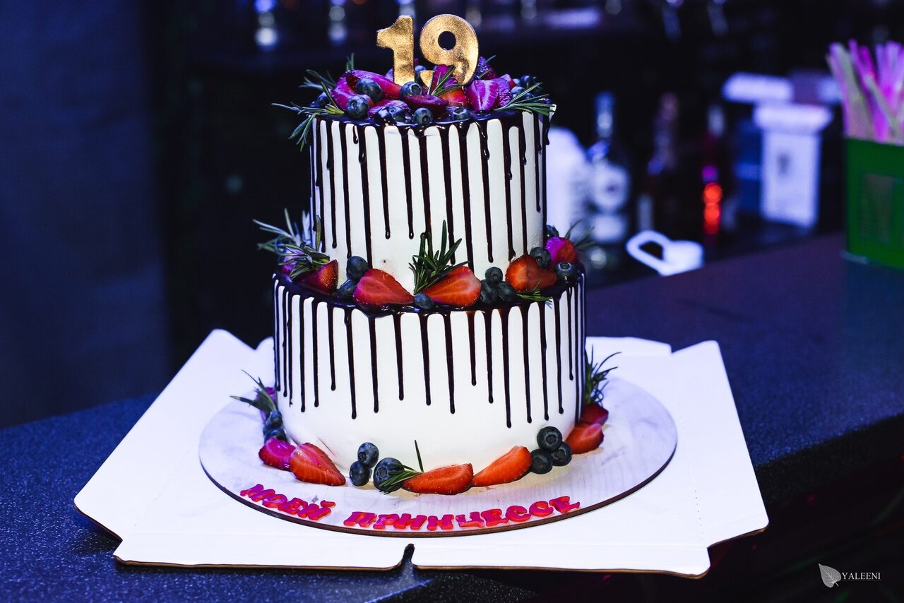 Арендовать Двухъярусный лофт с ярким дизайном