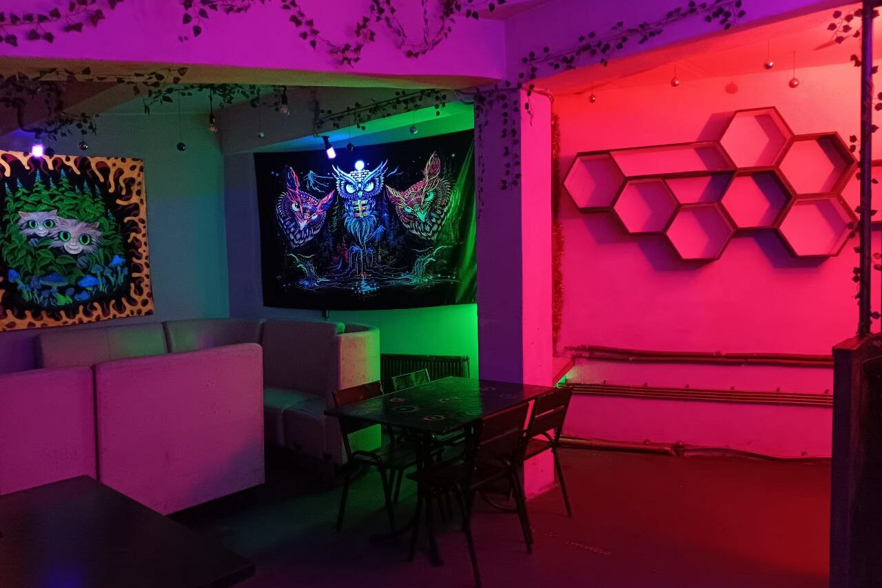 Арендовать Двухъярусный лофт с ярким дизайном