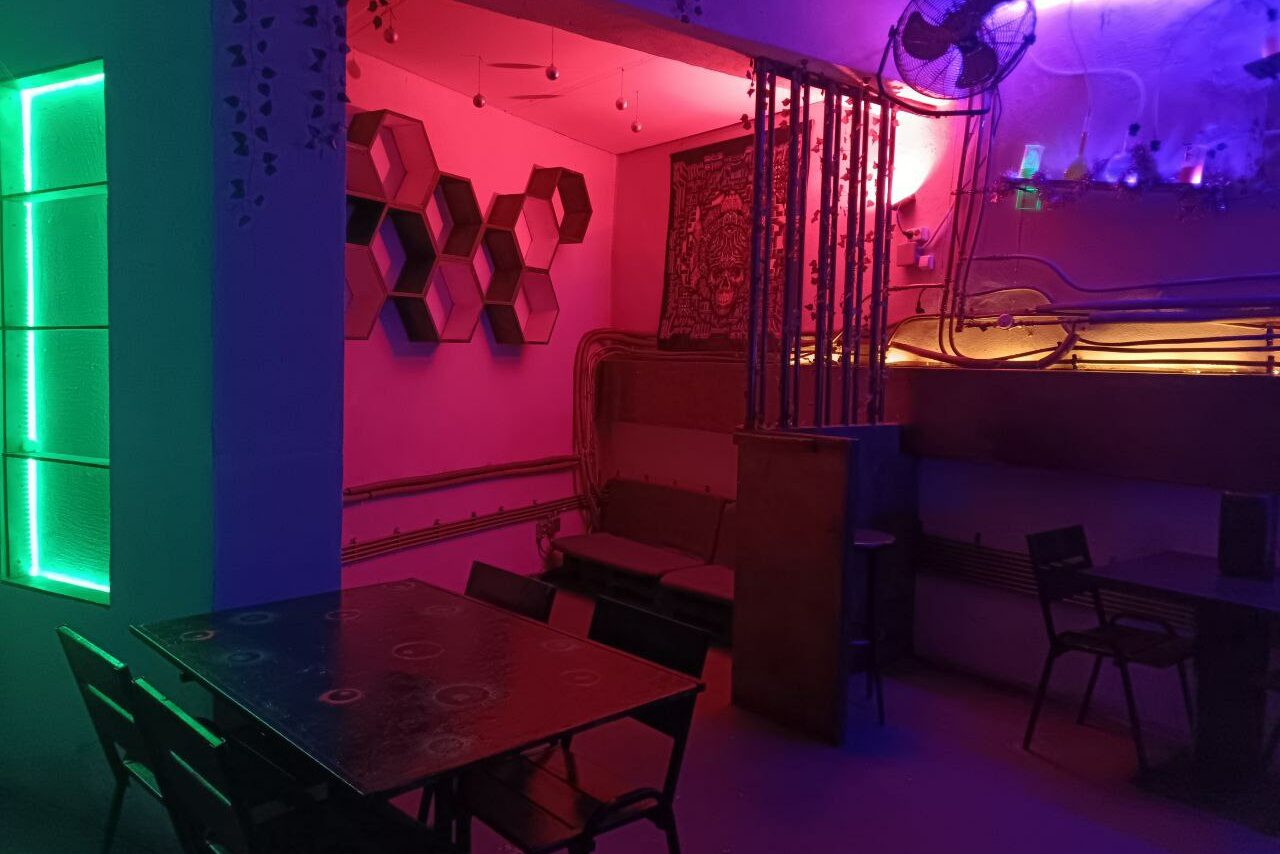 Арендовать Двухъярусный лофт с ярким дизайном