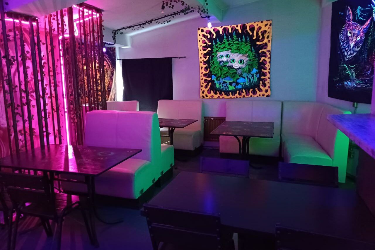 Арендовать Двухъярусный лофт с ярким дизайном