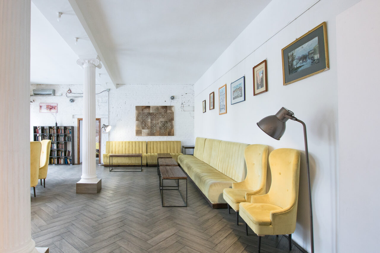 Арендовать Loft80sq.m. for lectures, meetings, master classes, photo sessions