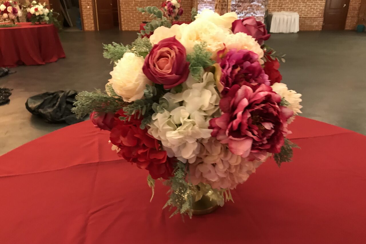 Арендовать Хаянис Холл