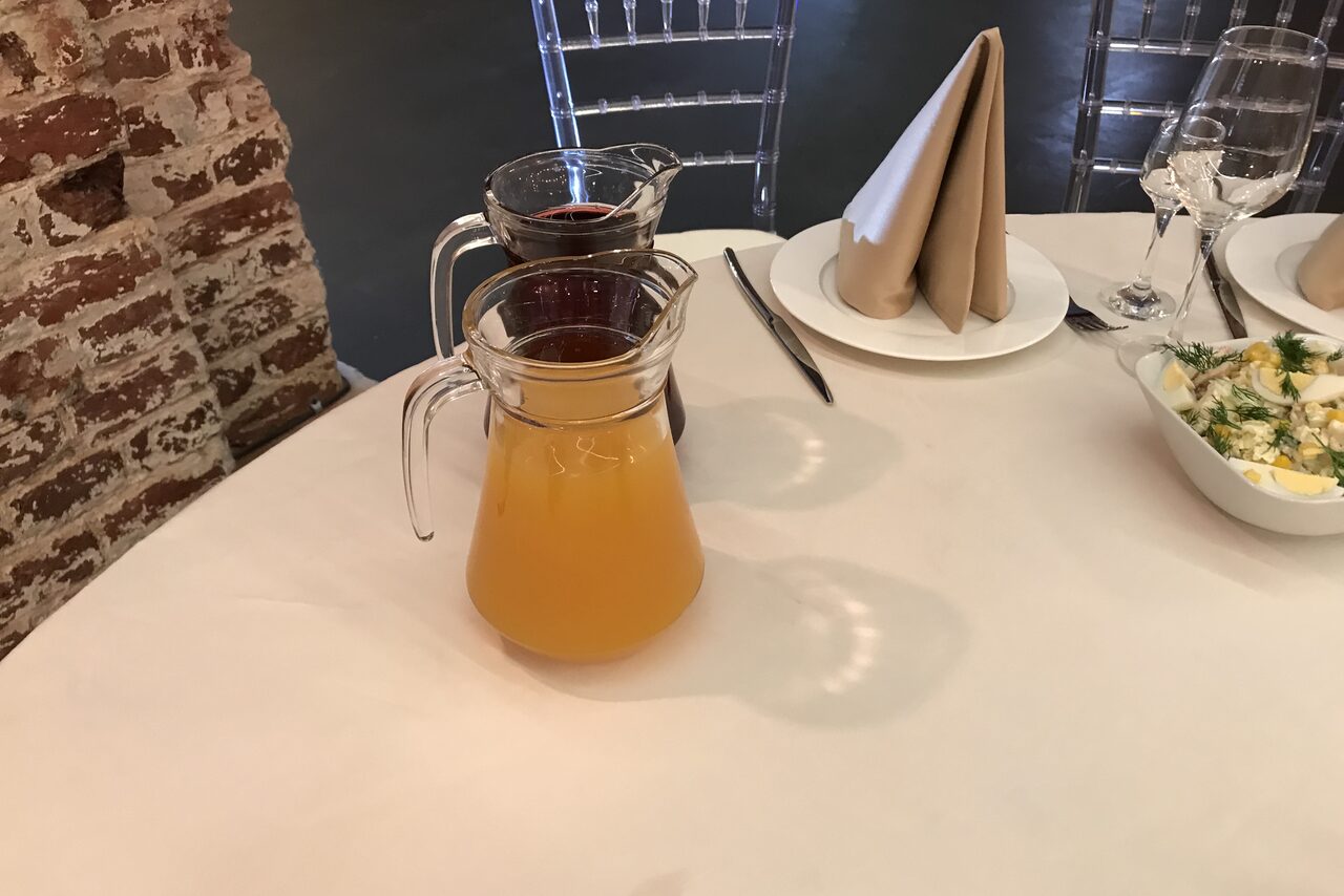 Арендовать Хаянис Холл