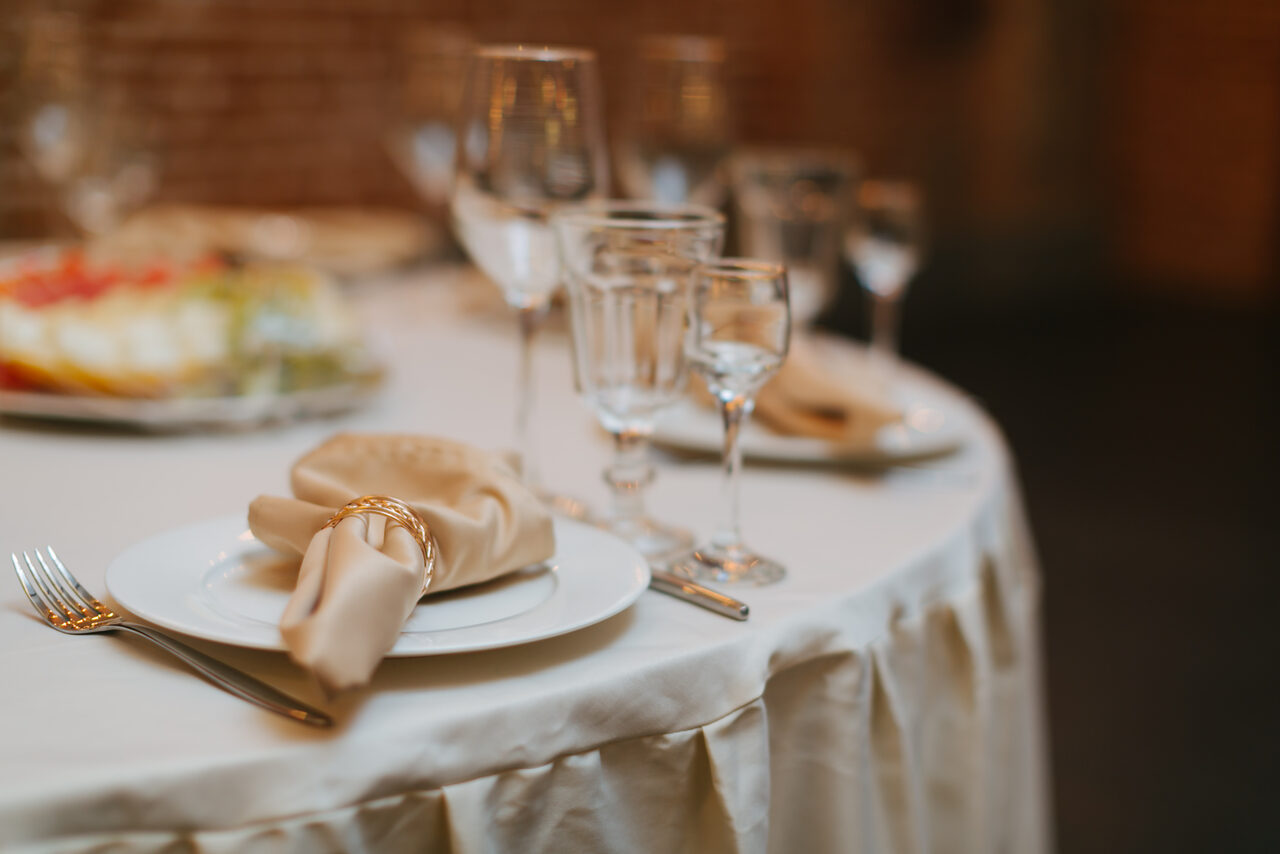 Арендовать Хаянис Холл