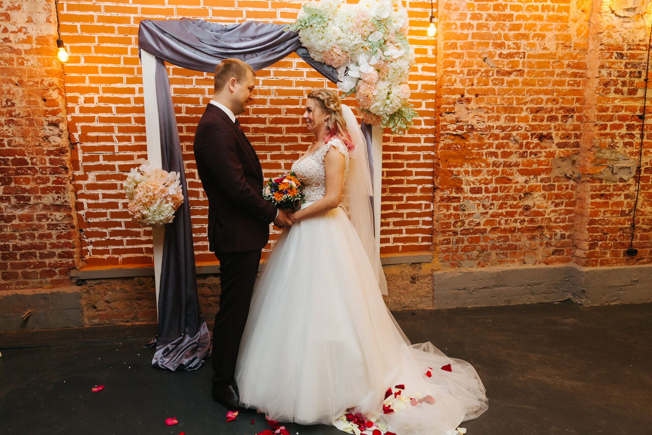 Арендовать Хаянис Холл