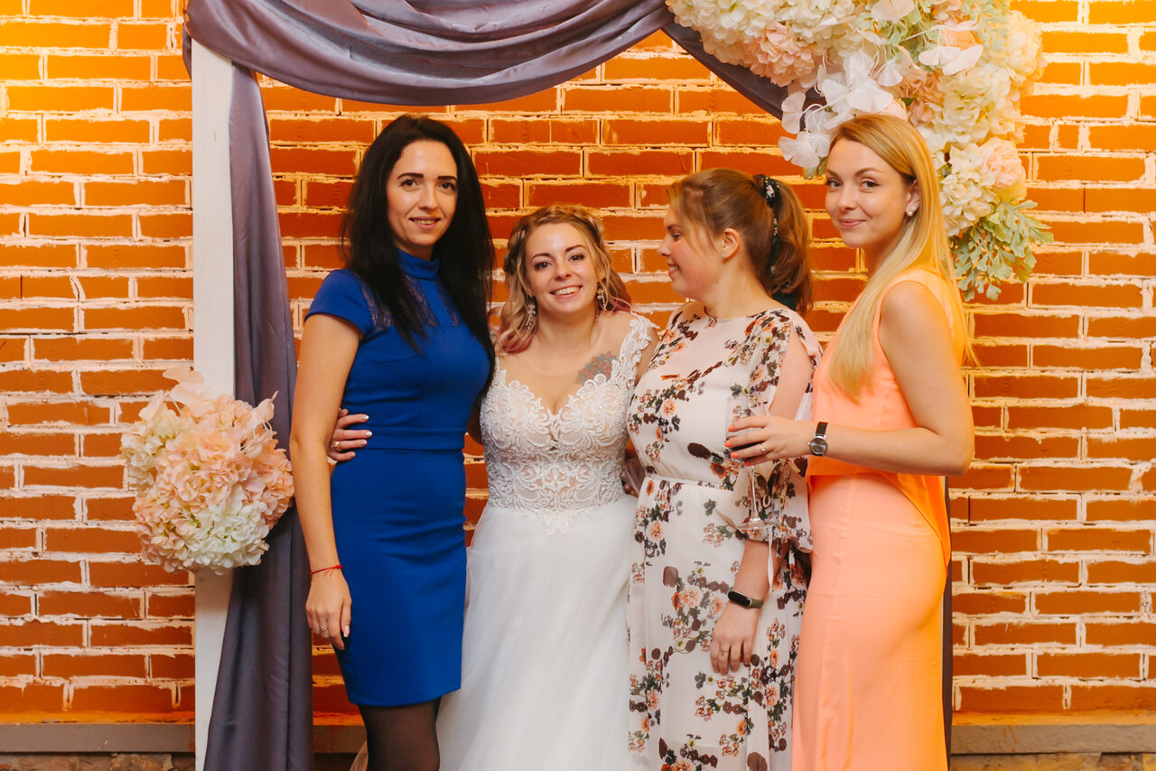 Арендовать Хаянис Холл