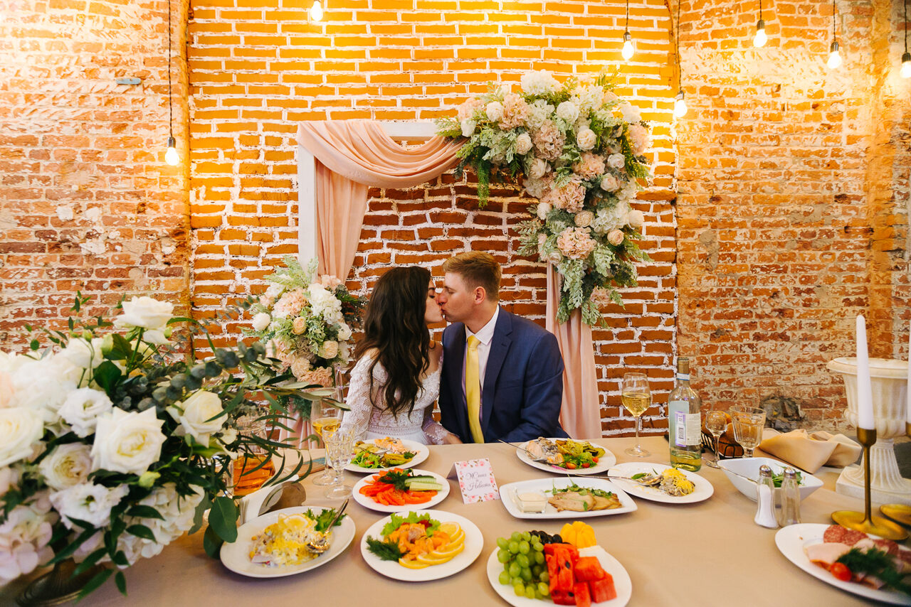 Арендовать Хаянис Холл