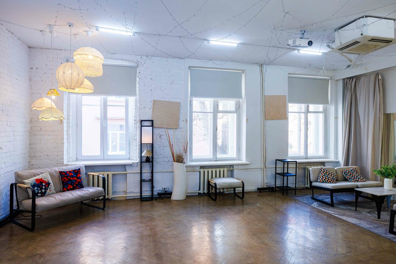 Арендовать Citrus Hall. Sweetie в старинном особняке 