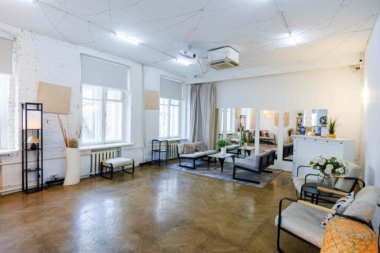 Арендовать Citrus Hall. Sweetie в старинном особняке 