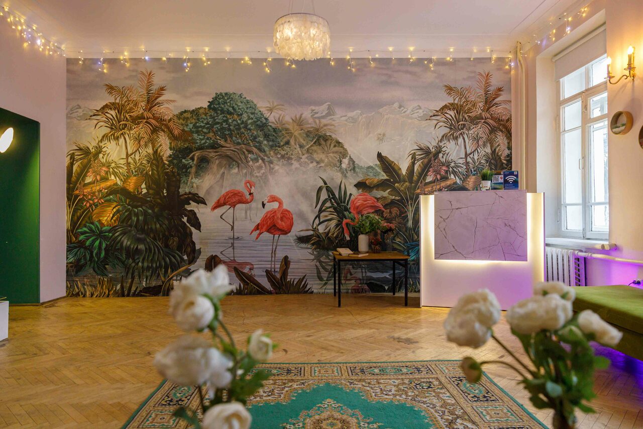 Арендовать Citrus Hall. Mandarin в старинном особняке