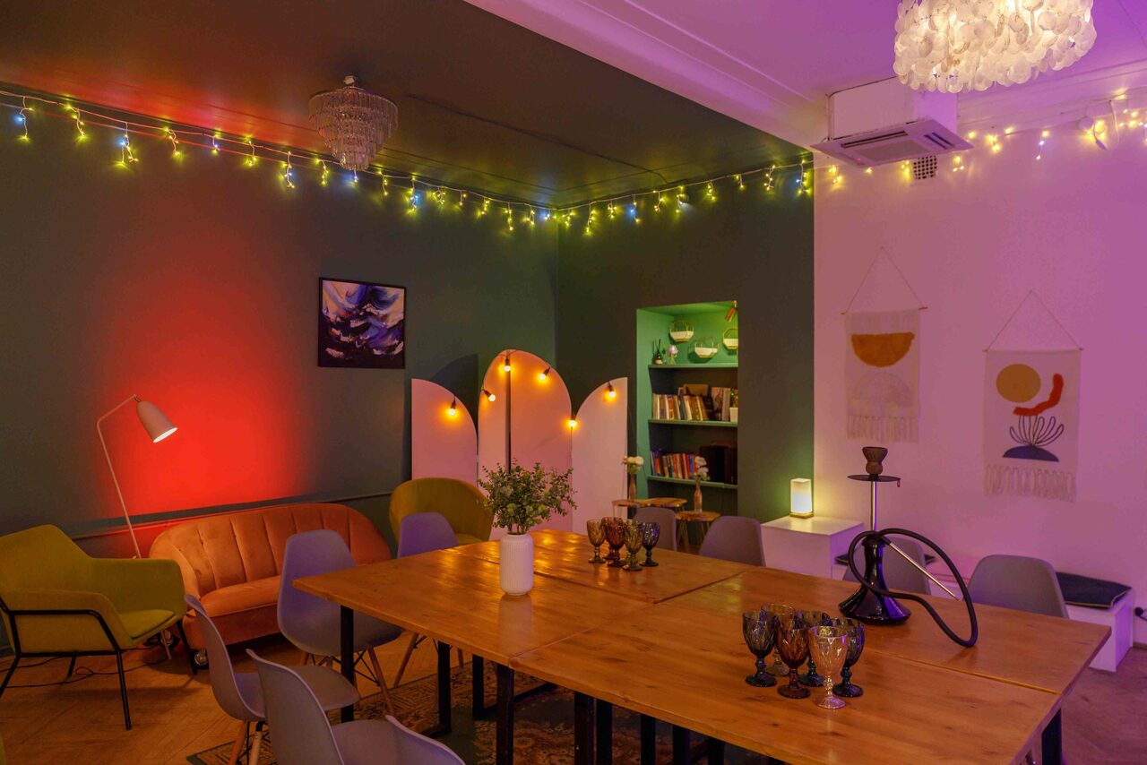 Арендовать Citrus Hall. Mandarin в старинном особняке