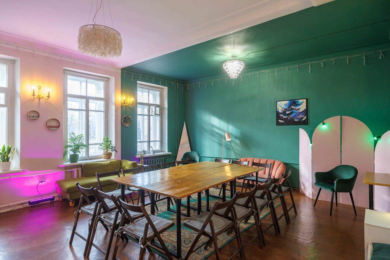 Арендовать Citrus Hall. Mandarin в старинном особняке