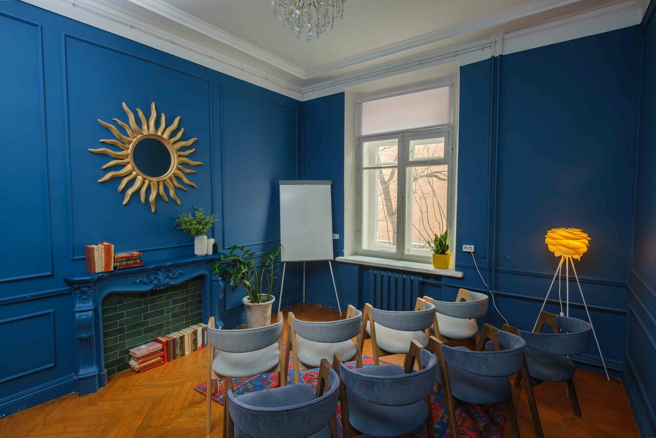 Арендовать Citrus Hall. Lime кабинет в особняке