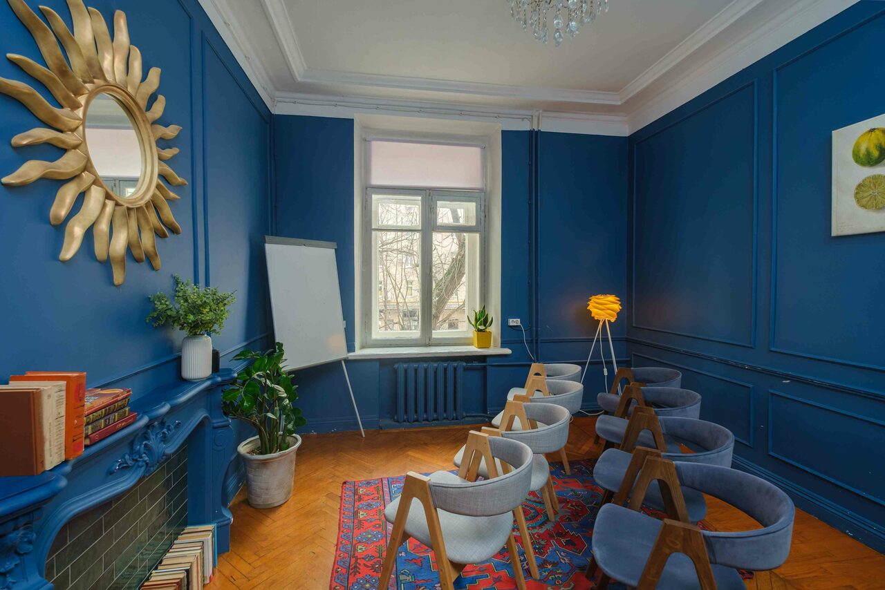 Арендовать Citrus Hall. Lime кабинет в особняке