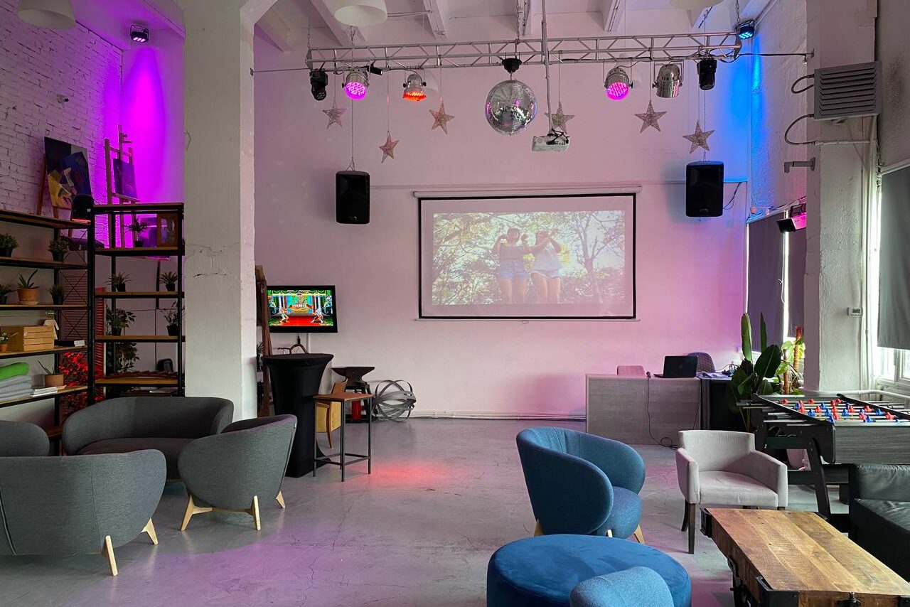 Арендовать Work Shop Loft. Зал 1 с верандой