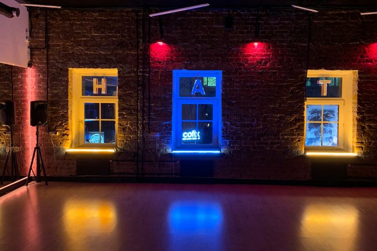 Арендовать Белый танцевальный зал