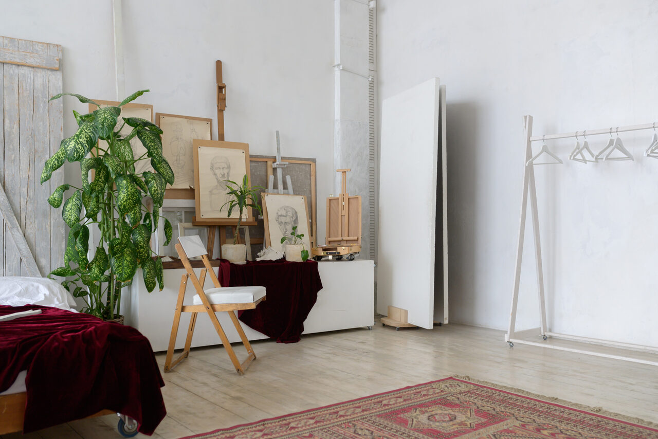 Арендовать Светлое пространство с большим окном