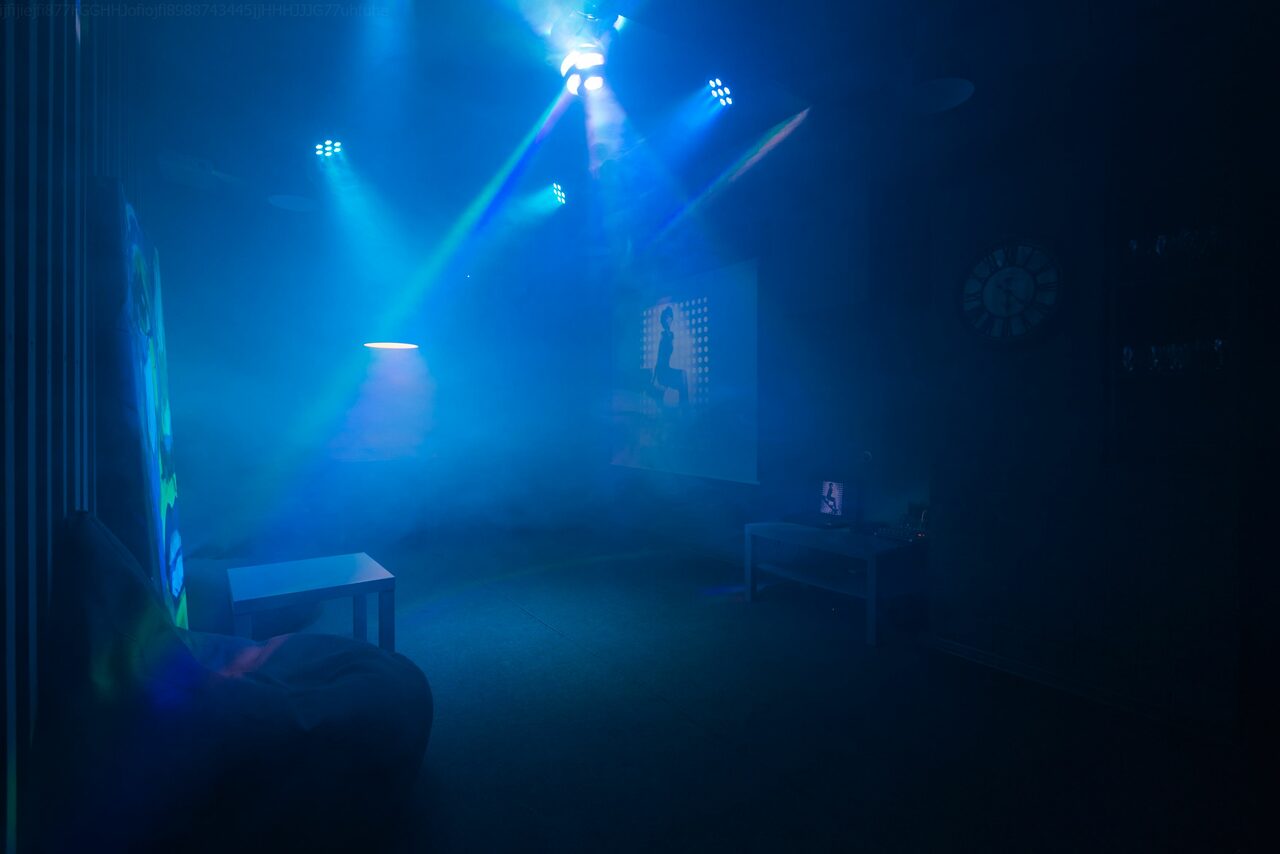 Арендовать FREEDOM (СВОБОДА)  Лофт в Новосибирске с полным эффектом ночного клуба