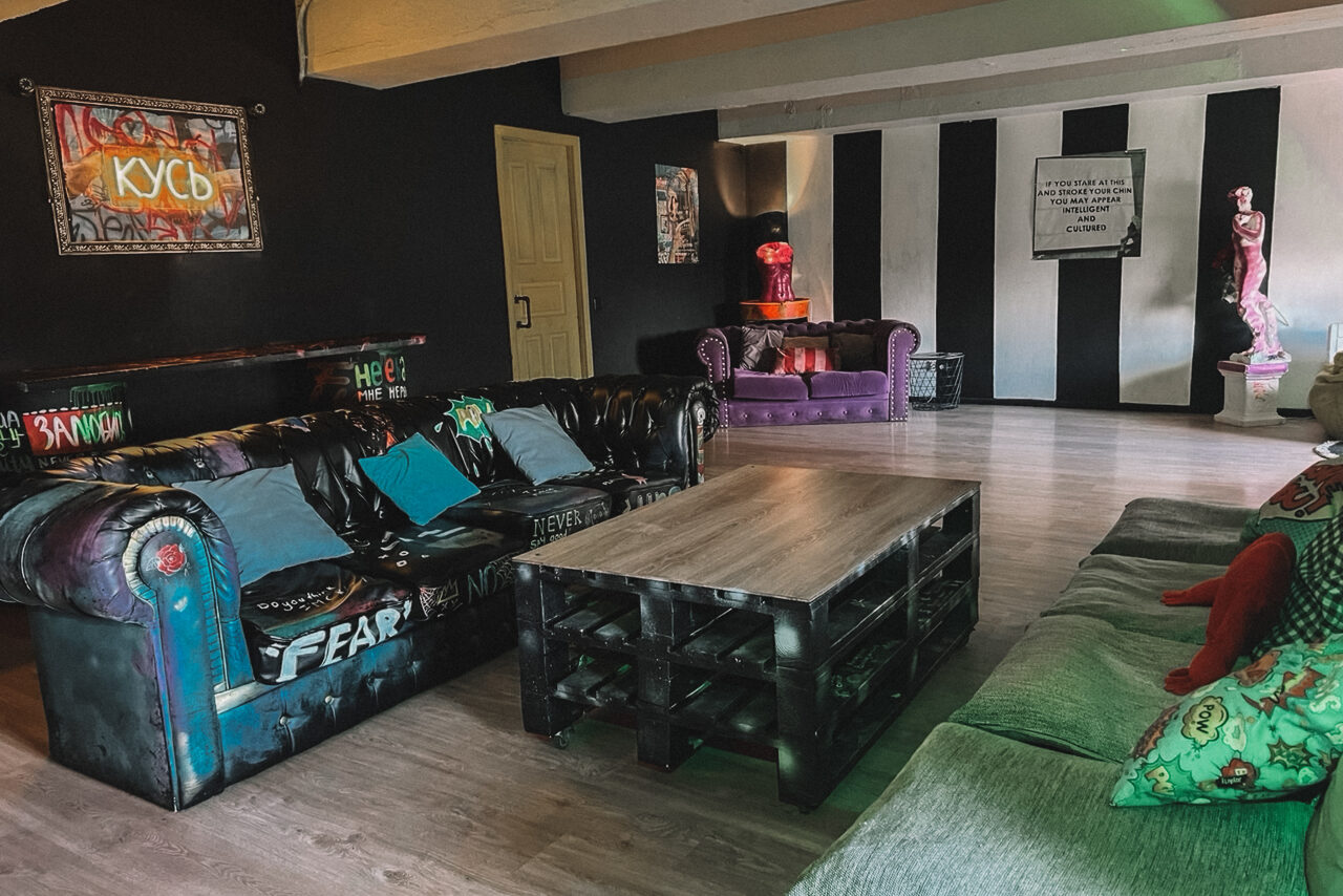 Арендовать Авангард. Яркий зал с авторским дизайном