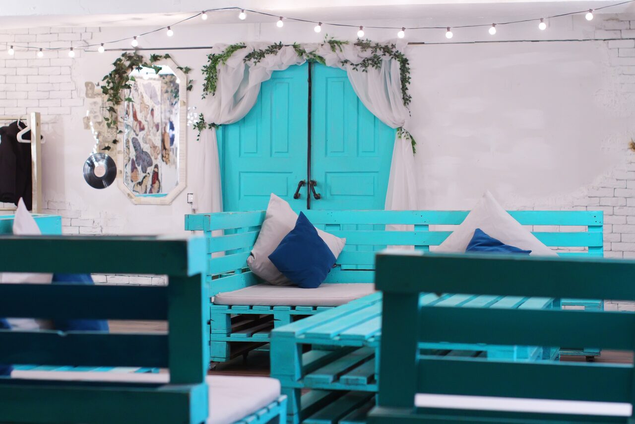 Арендовать  Тиффани. Лофт с авторской мебелью