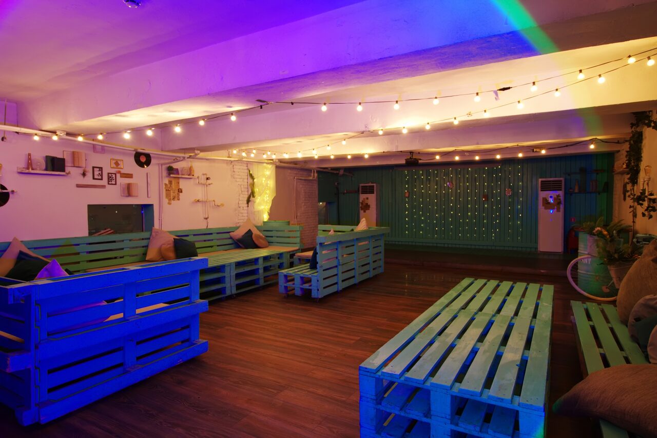 Арендовать  Тиффани. Лофт с авторской мебелью