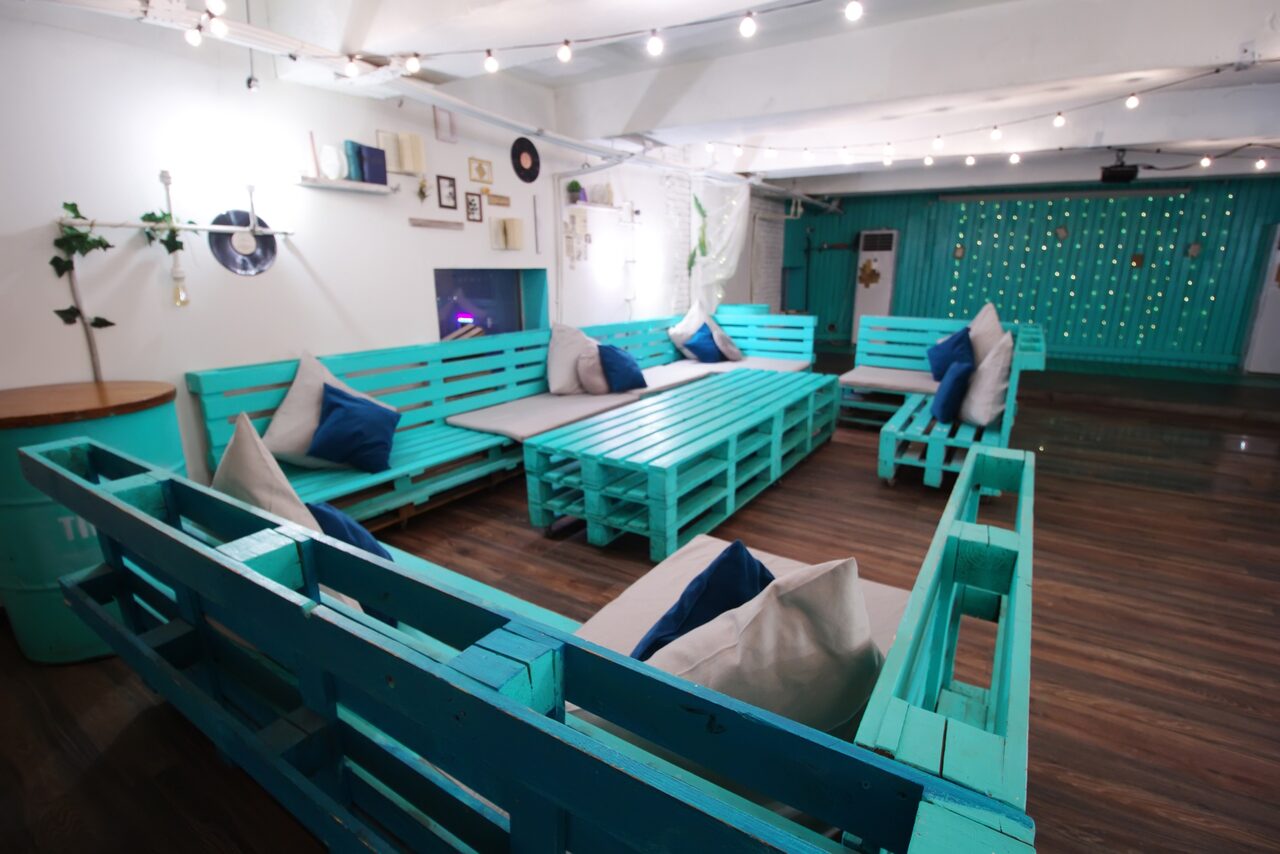 Арендовать  Тиффани. Лофт с авторской мебелью