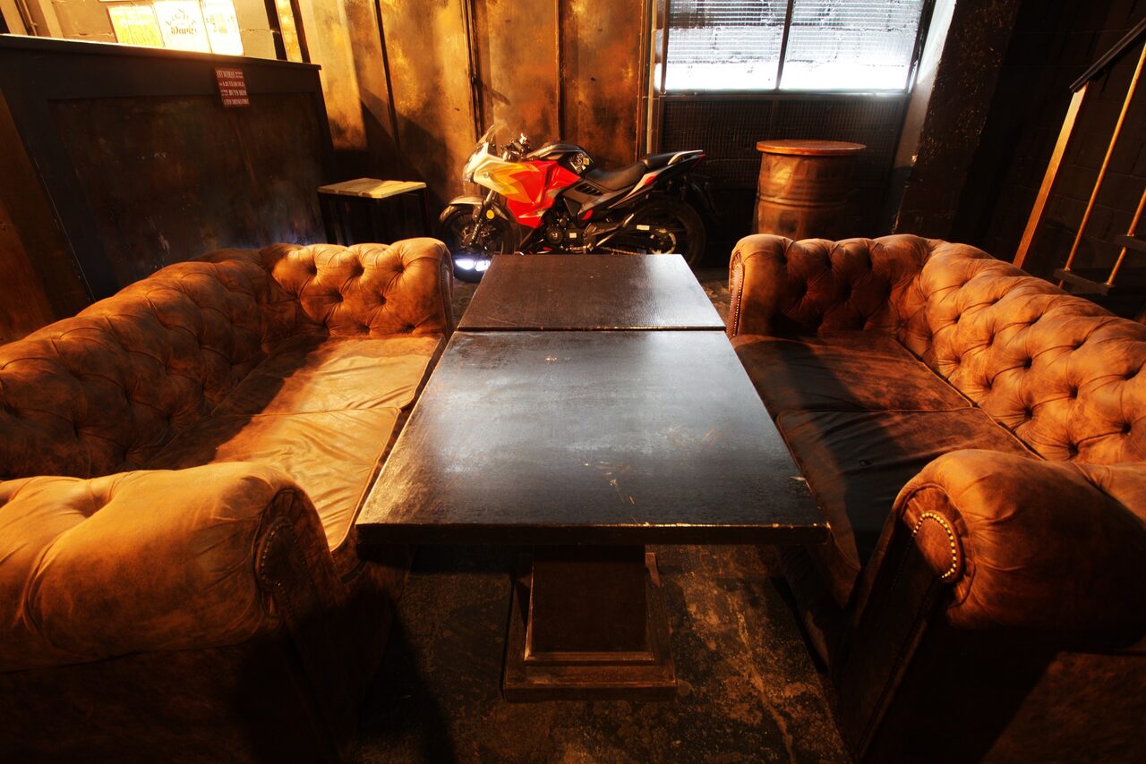 Арендовать Duplex loft with motorcycle 