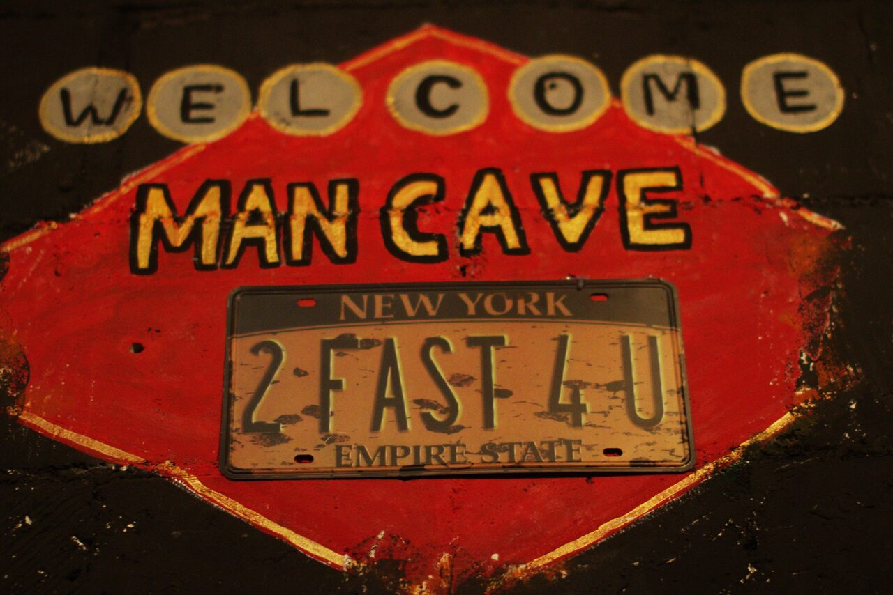 Арендовать Duplex loft with motorcycle 