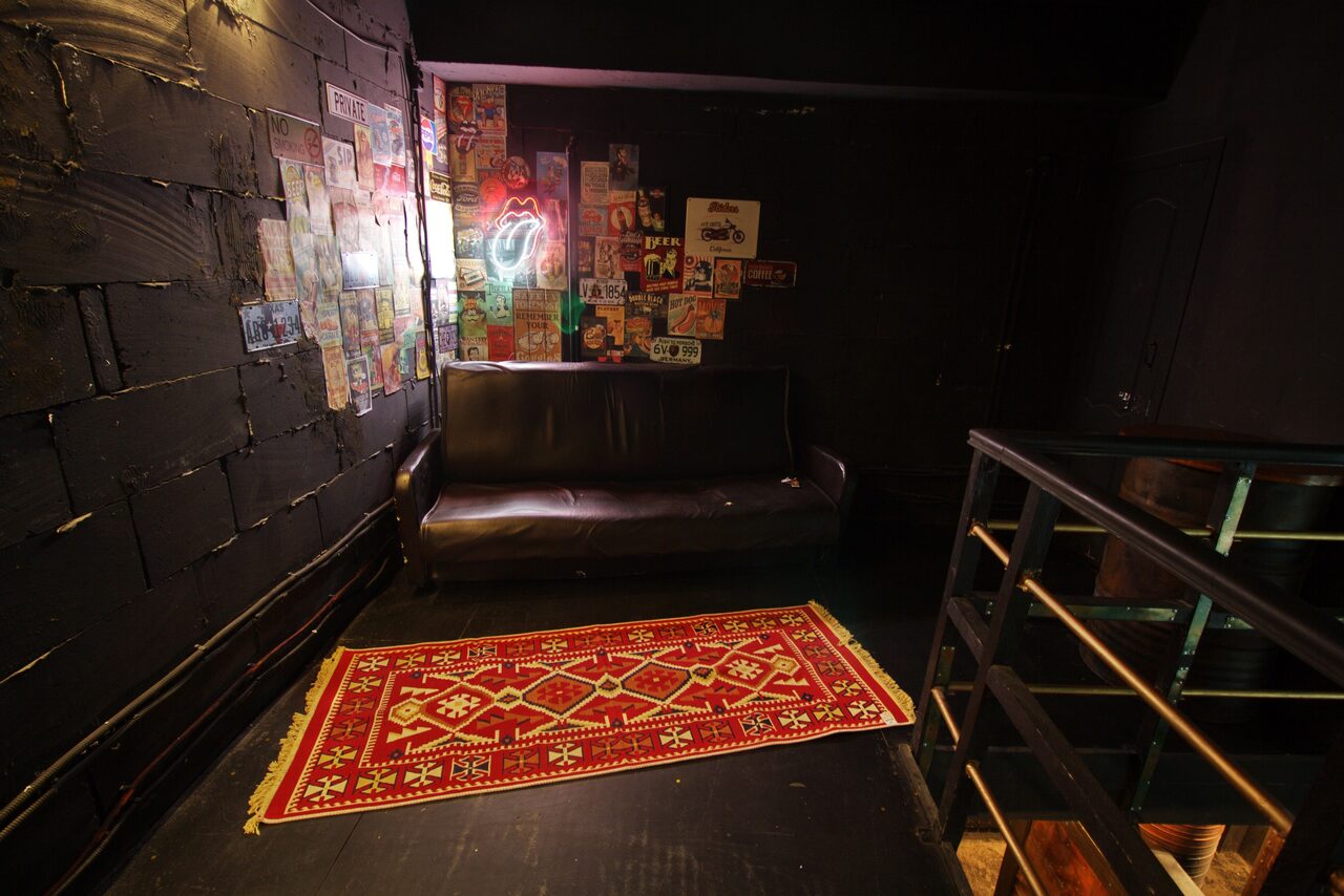 Арендовать Duplex loft with motorcycle 